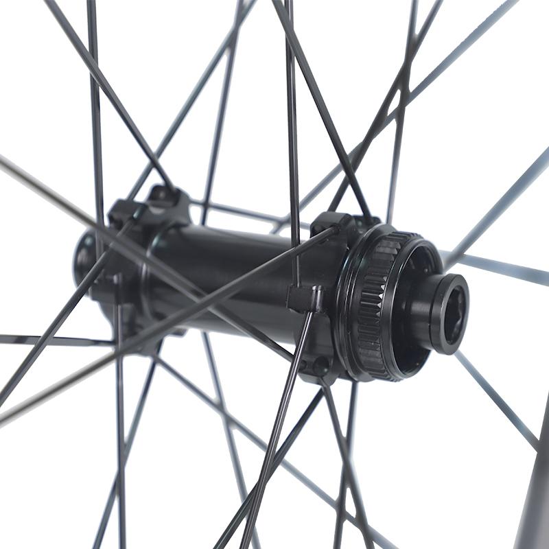 Rinos Premium Carbon-Laufradsatz