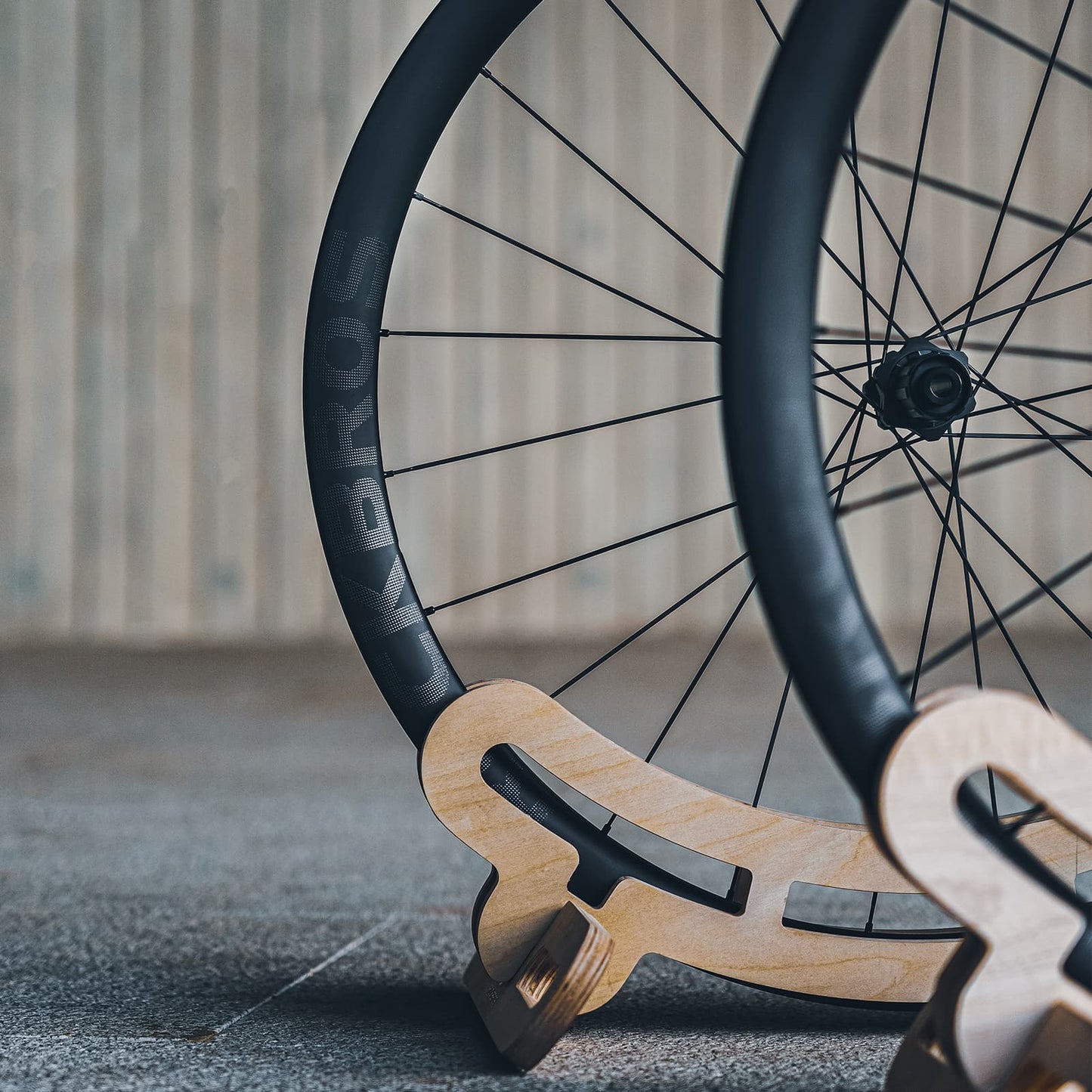 700C Carbon Laufradsatz 38mm Scheibenbremse Steckachse Laufrad Set für Rennrad ROCKBROS